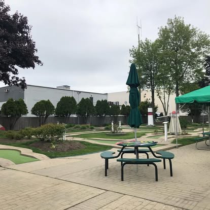 Bethpage Mini Golf at Batter Up